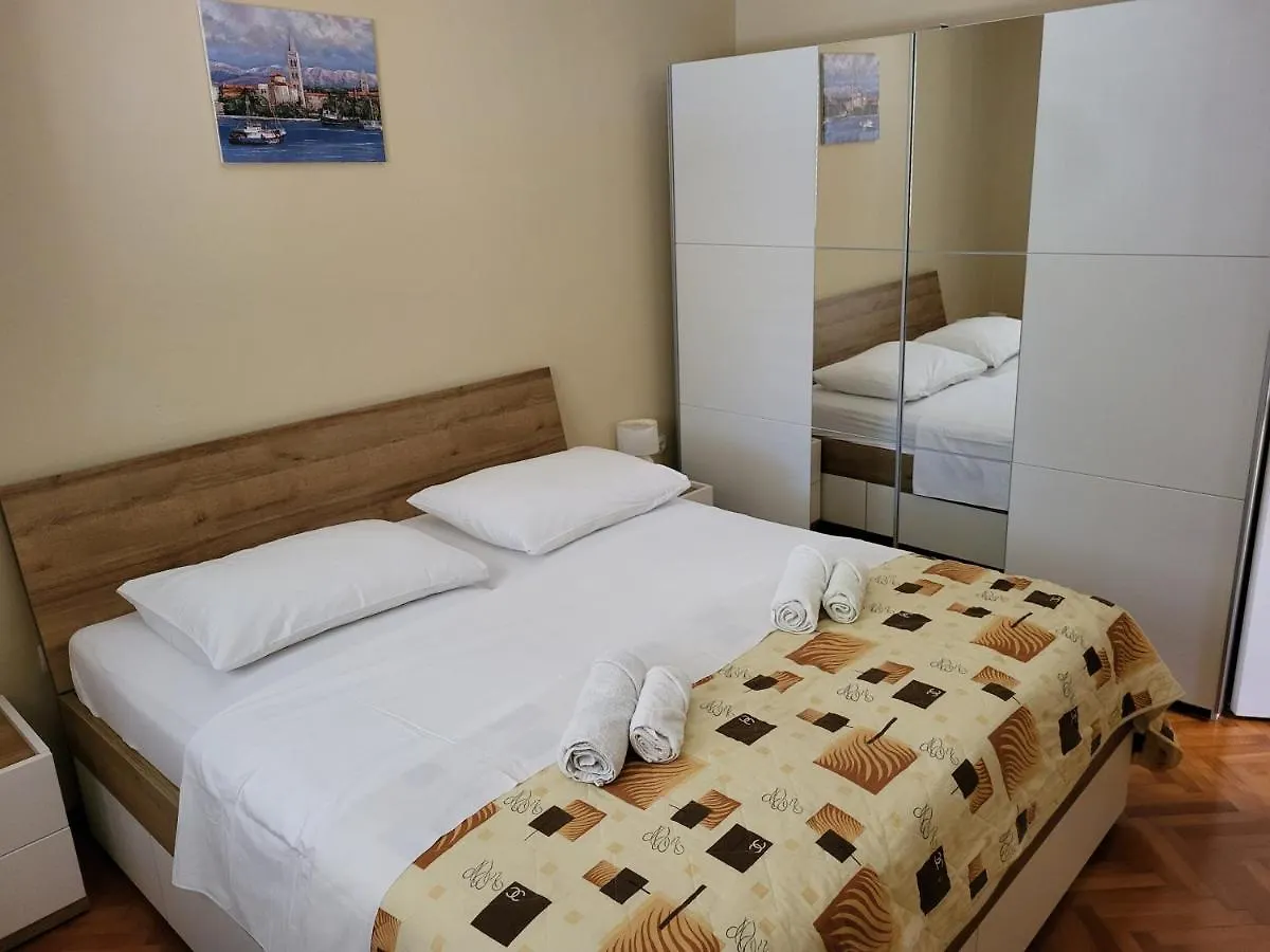 Apartments By The Sea Vrsi - Mulo, Zadar - 18914